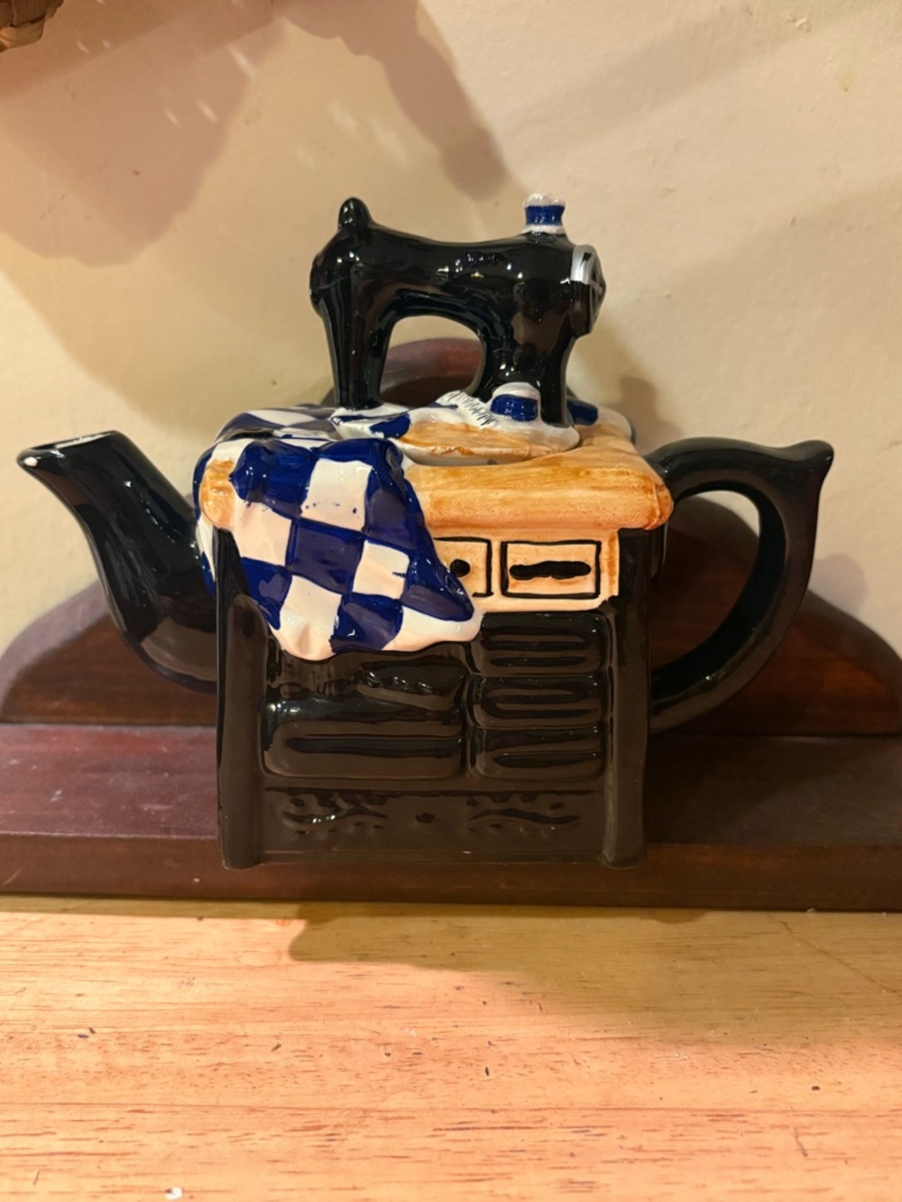 Black Ceramic Sewing Machine Teapot with Blue-White Checkered Cloth